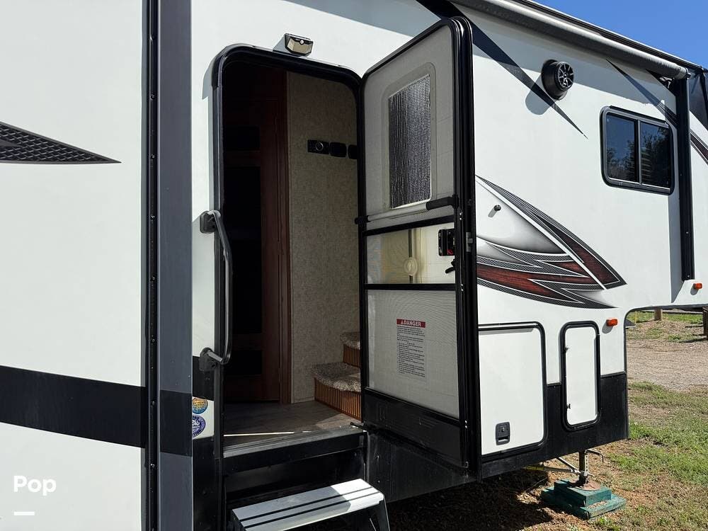 Used 2017 Prime Time Spartan 3712X available in Guatay, California