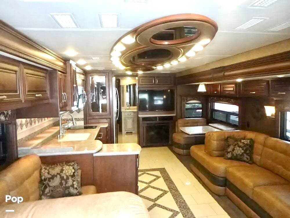2014 Entegra Coach Anthem 44DLQ - Used Diesel Pusher For Sale by Pop RVs in Laconia, New Hampshire features Generator, Air Conditioning, Slideout, Leveling Jacks