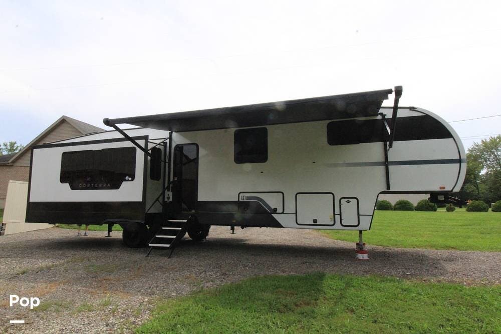 2025 Heartland Corterra CT3.7 - Used Fifth Wheel For Sale by Pop RVs in Cincinnati, Ohio features Slideout, Leveling Jacks, Air Conditioning, Awning