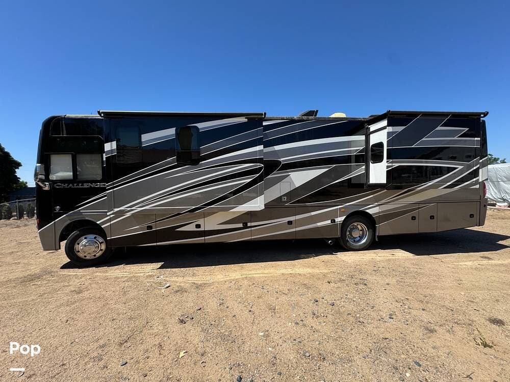 2023 Challenger 37DS by Thor Motor Coach from Pop RVs in Corona, California
