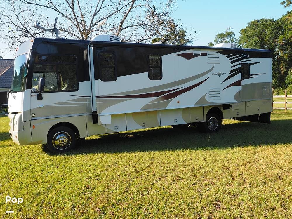 Used 2011 Winnebago Sunova Itasca  Series M-33C-Ford available in Johns Island, South Carolina