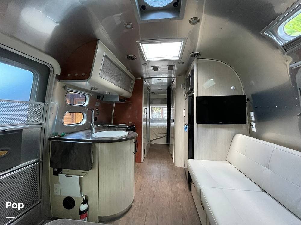 2019 International Serenity 25RB Queen by Airstream from Pop RVs in Clinton, Washington