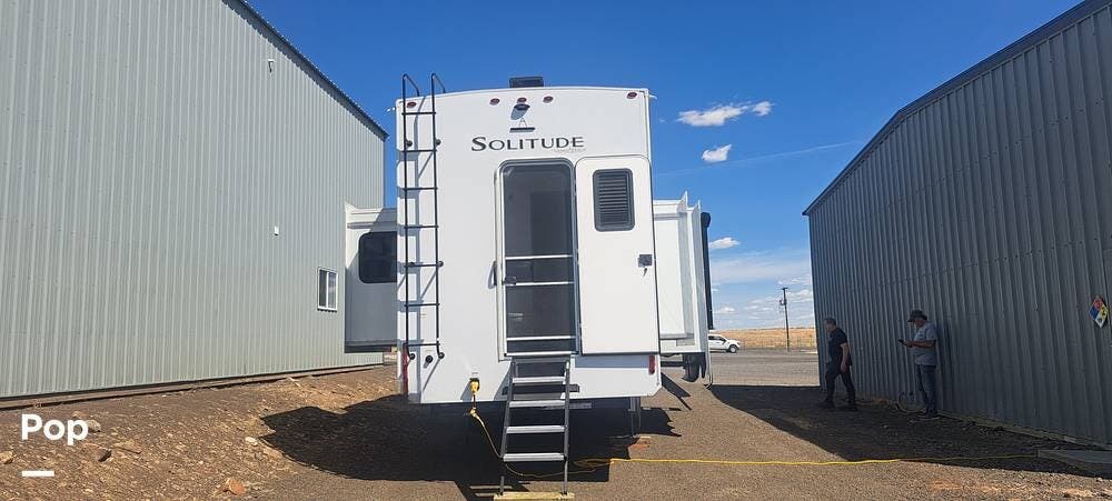 2024 Grand Design Solitude 391DL - Used Fifth Wheel For Sale by Pop RVs in Reardan, Washington features Leveling Jacks, Awning, Slideout, Air Conditioning