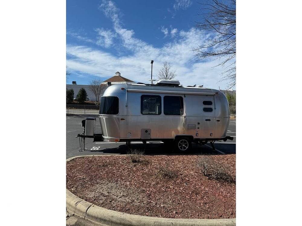 2024 Airstream Caravel 20FB - Used Travel Trailer For Sale by Pop RVs in Raleigh, North Carolina features Awning, Air Conditioning, Leveling Jacks