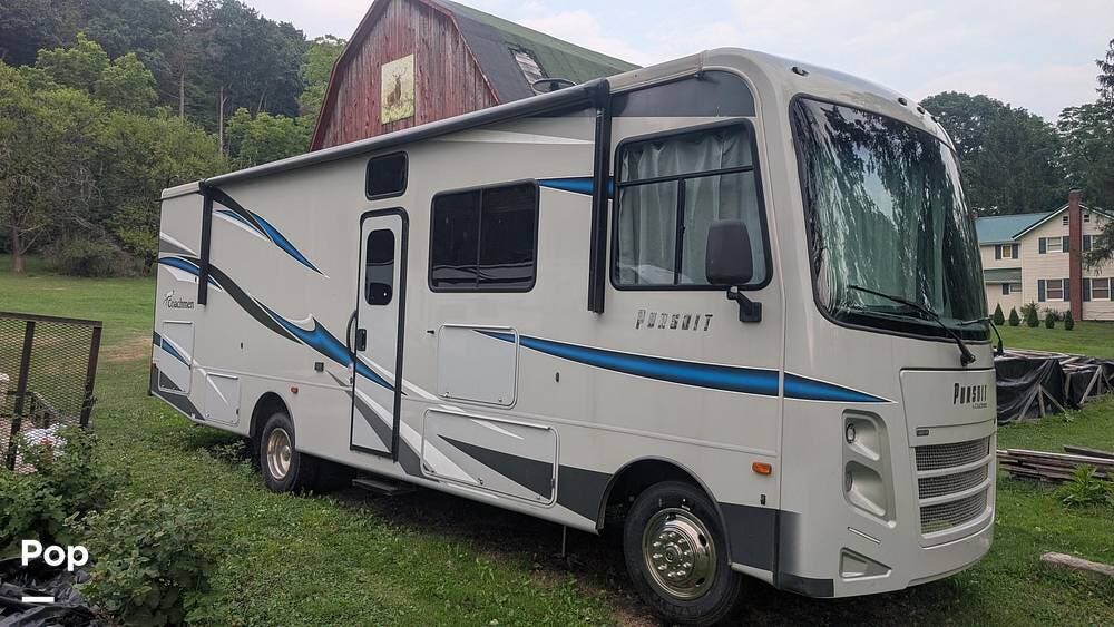 2022 Coachmen Pursuit 31BH - Used Class A For Sale by Pop RVs in Curwensville, Pennsylvania features Awning, Leveling Jacks, Air Conditioning, Slideout, Generator