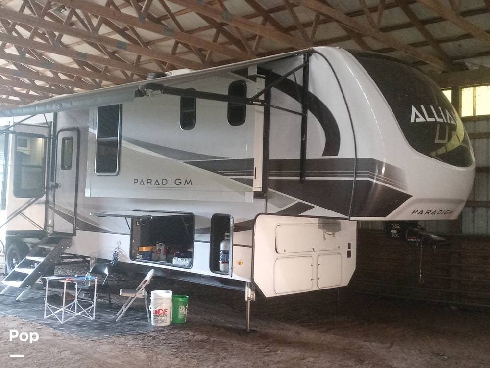 2024 Alliance RV Paradigm 382RK - Used Fifth Wheel For Sale by Pop RVs in South Bend, Indiana features Slideout, Awning, Leveling Jacks, Air Conditioning