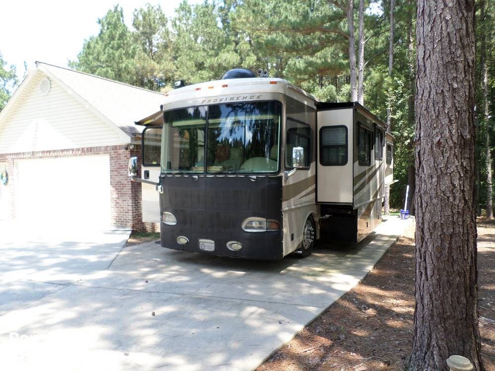 2006 Providence 39L by Fleetwood from Pop RVs in Ellisville, Mississippi