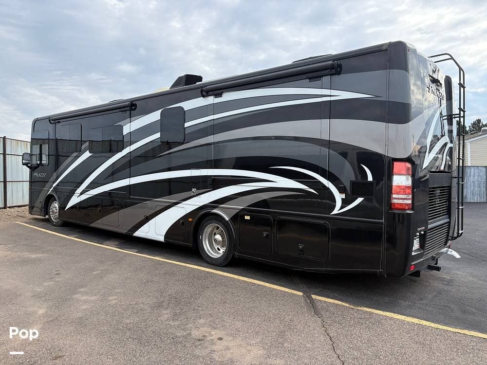 2019 Thor Motor Coach Palazzo 37.4 - Used Diesel Pusher For Sale by Pop RVs in Arvada, Colorado features Awning, Generator, Leveling Jacks, Slideout, Air Conditioning