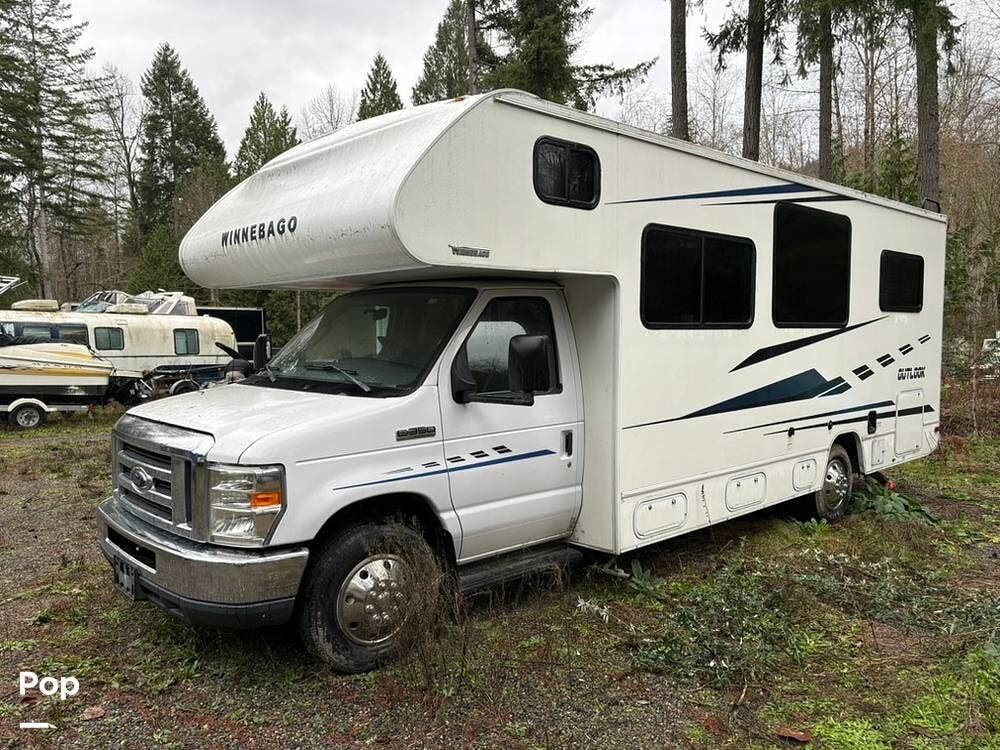 2019 Winnebago Outlook 25J - Used Class C For Sale by Pop RVs in Issaquah, Washington features Air Conditioning, Generator, Awning