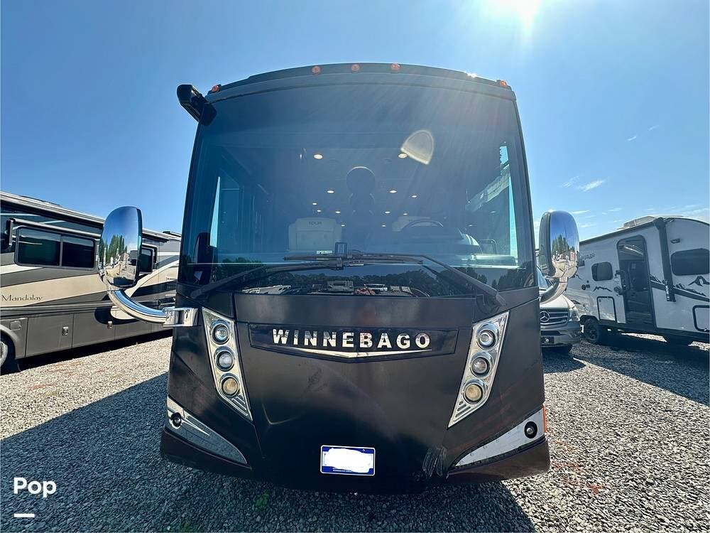 2016 Grand Tour 42QL by Winnebago from Pop RVs in Ocean Isle Beach, North Carolina