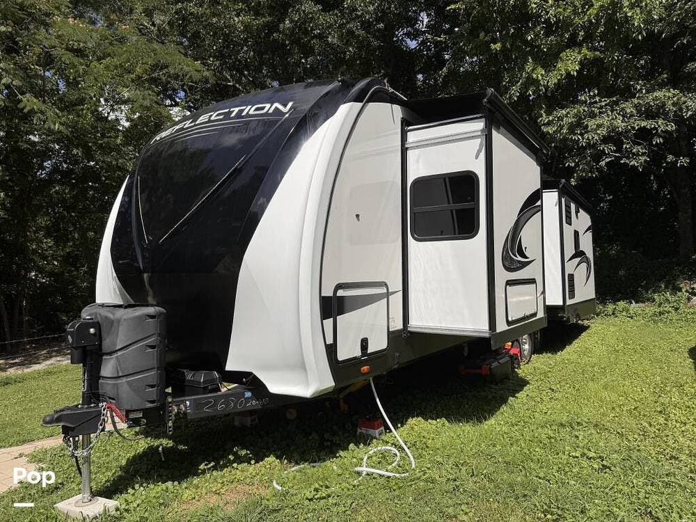 2021 Grand Design Reflection 315RLTS - Used Travel Trailer For Sale by Pop RVs in Elmwood, Tennessee features Air Conditioning, Slideout, Awning
