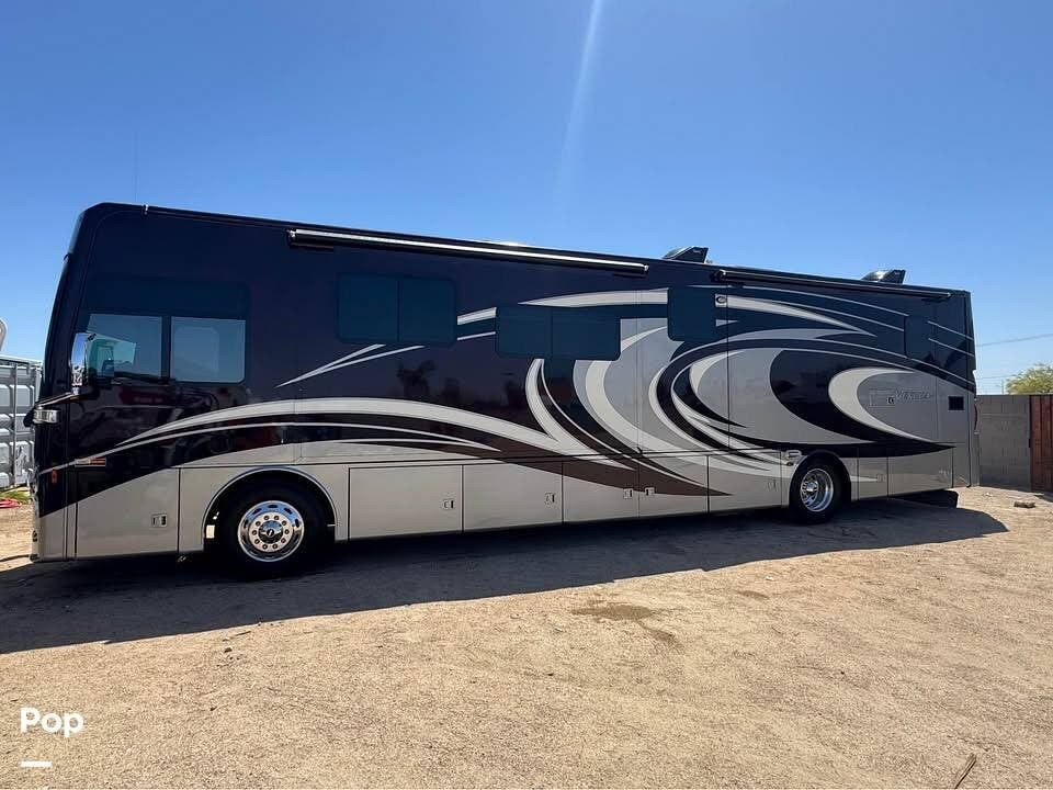 2017 Thor Motor Coach Venetian A40 - Used Diesel Pusher For Sale by Pop RVs in El Mirage, Arizona features Generator, Leveling Jacks, Awning, Air Conditioning, Slideout