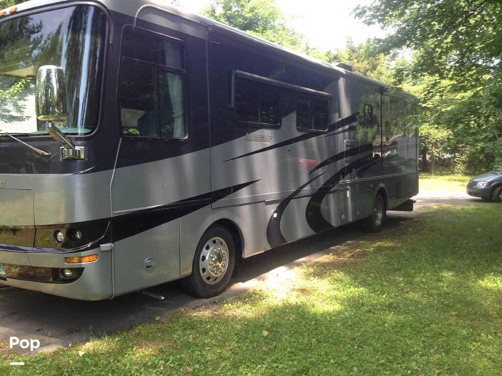 2005 Ambassador 38PDQ by Holiday Rambler from Pop RVs in New Bern, North Carolina