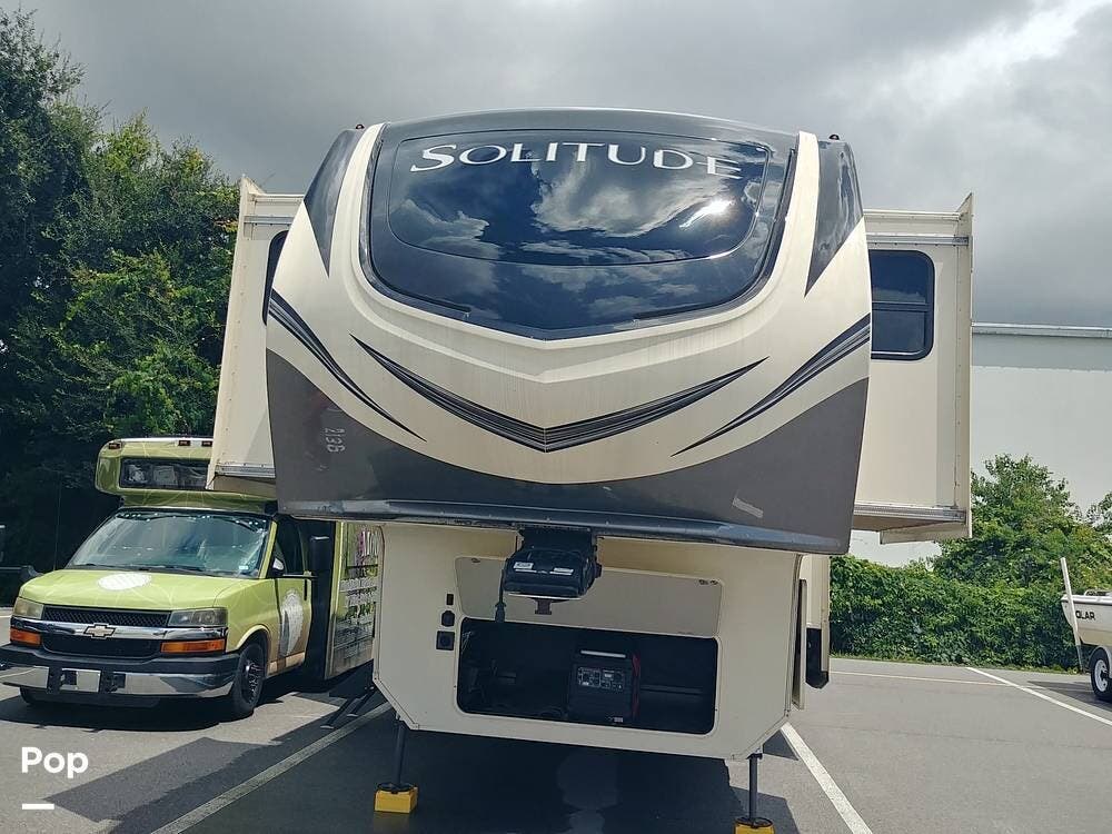 2019 Grand Design Solitude 380FL-R - Used Fifth Wheel For Sale by Pop RVs in Jacksonville, Florida features Awning, Air Conditioning, Leveling Jacks, Slideout