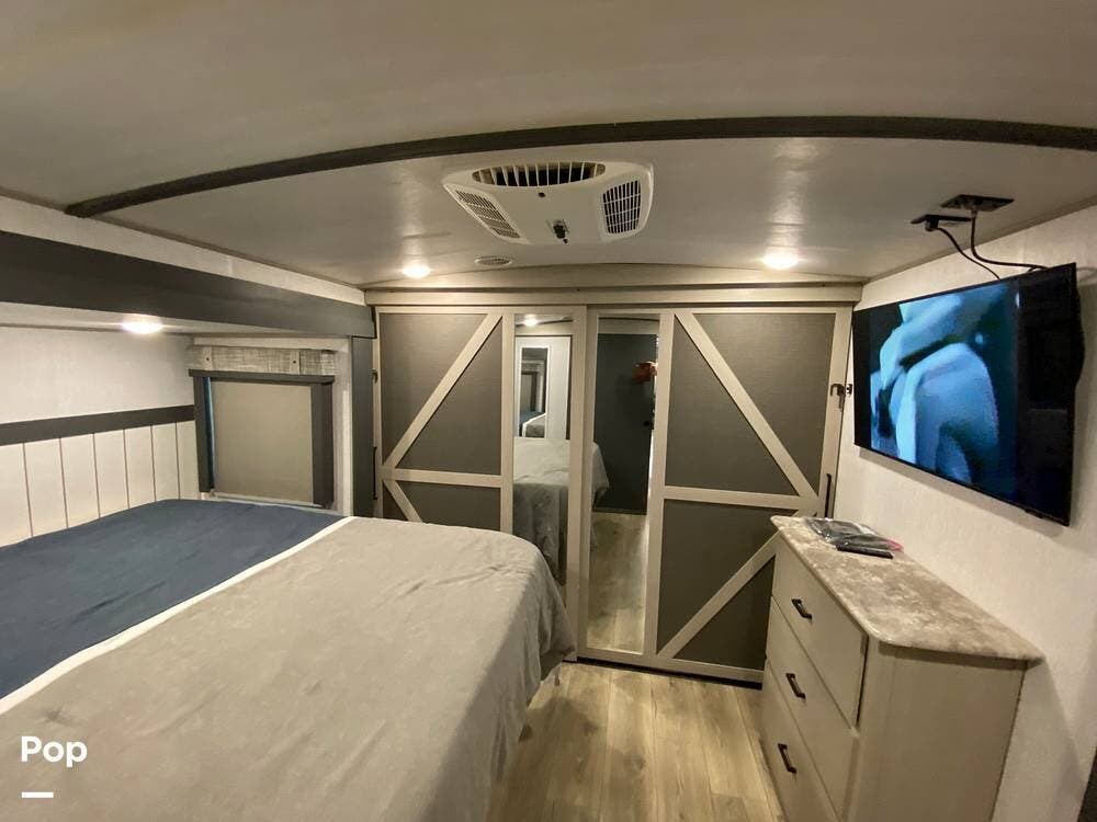 Used 2023 Forest River Wildwood 308RL available in Frankfort, Ohio