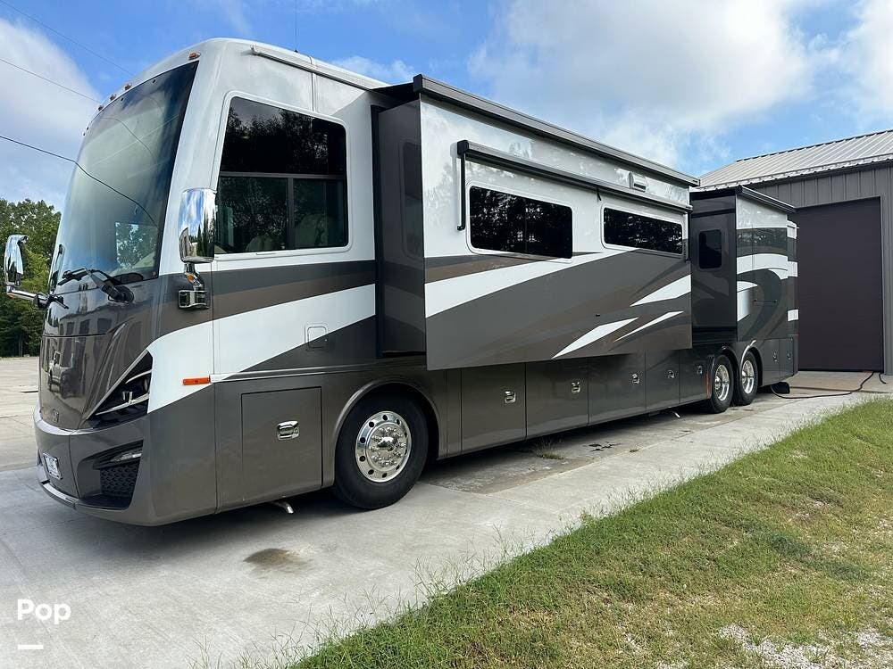 2020 Phaeton 44 OH by Tiffin from Pop RVs in Osage Beach, Missouri