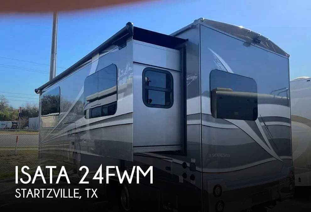 Used 2019 Dynamax Corp Isata 24FWM available in New Braunfels, Texas