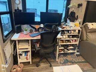 2022 Jayco North Point 377RLBH - Used Fifth Wheel For Sale by Pop RVs in Sanford, Florida features Slideout