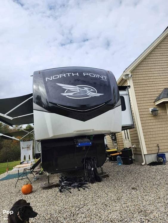 2022 North Point 377RLBH by Jayco from Pop RVs in Plymouth, Massachusetts