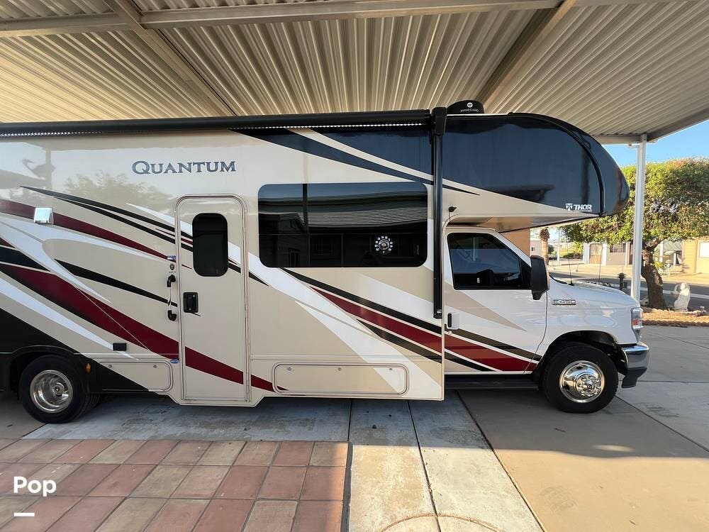 2022 Thor Motor Coach Quantum KW29 - Used Class C For Sale by Pop RVs in Surprise, Arizona features Air Conditioning, Generator, Awning, Slideout