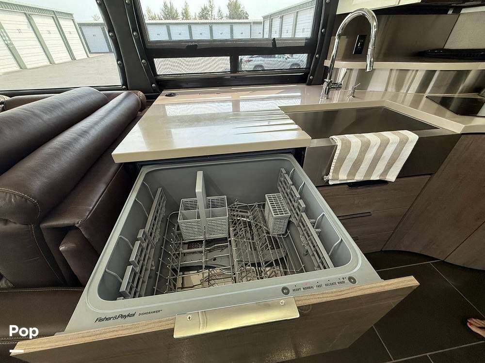 2019 Horizon 42Q by Winnebago from Pop RVs in Aurora, Oregon