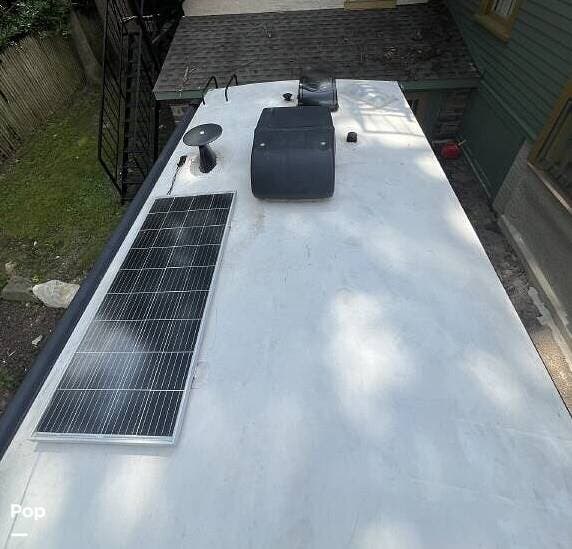 2023 Rockwood Mini Lite 2205S - Used Travel Trailer For Sale by Pop RVs in Bryn Mawr, Pennsylvania features Air Conditioning, Awning, Slideout