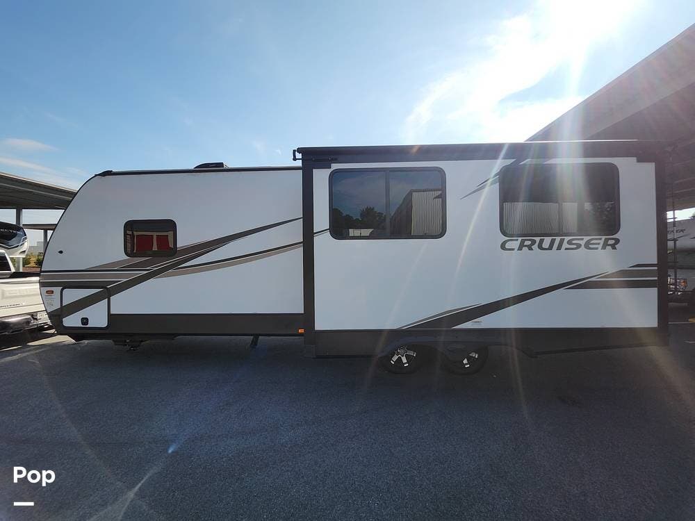 2022 CrossRoads Cruiser Aire 28RKS - Used Travel Trailer For Sale by Pop RVs in North Augusta, South Carolina features Slideout, Awning, Air Conditioning, Leveling Jacks