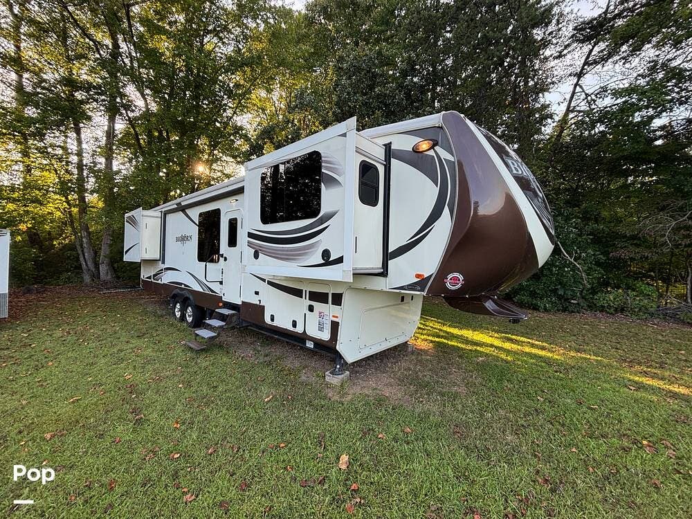 2016 Bighorn 3750FL by Heartland from Pop RVs in Reidsville, North Carolina