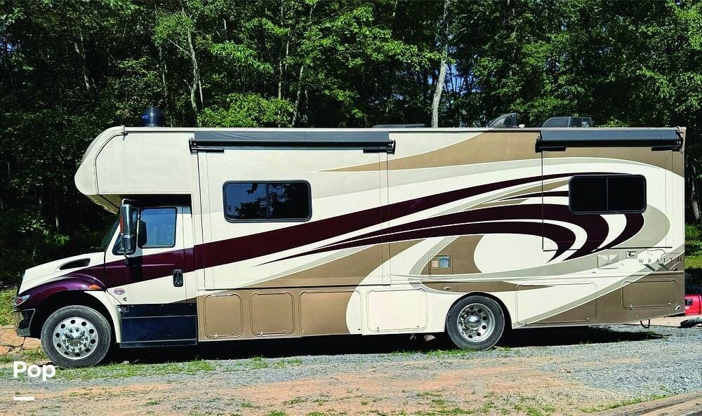 Used 2019 Nexus Wraith 33W available in Loganton, Pennsylvania