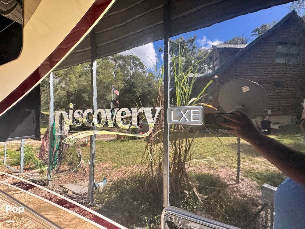 2018 Discovery LXE 44H by Fleetwood from Pop RVs in Brooksville, Florida