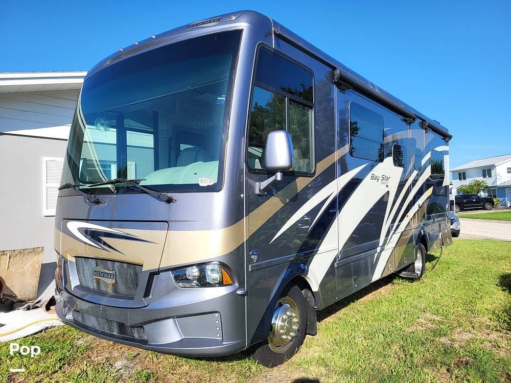 Used 2021 Newmar Bay Star Sport 2813 available in Merritt Island, Florida
