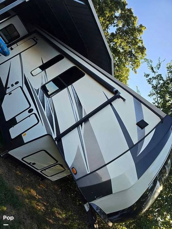 2020 Sierra 372LOK by Forest River from Pop RVs in Mabank, Texas
