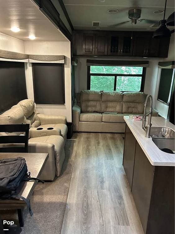 2021 Cedar Creek 37MBH by Forest River from Pop RVs in Columbia, Louisiana