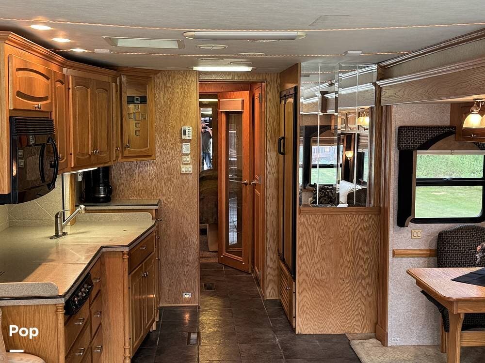 2007 Dutch Star 4023 by Newmar from Pop RVs in Cape Coral, Florida