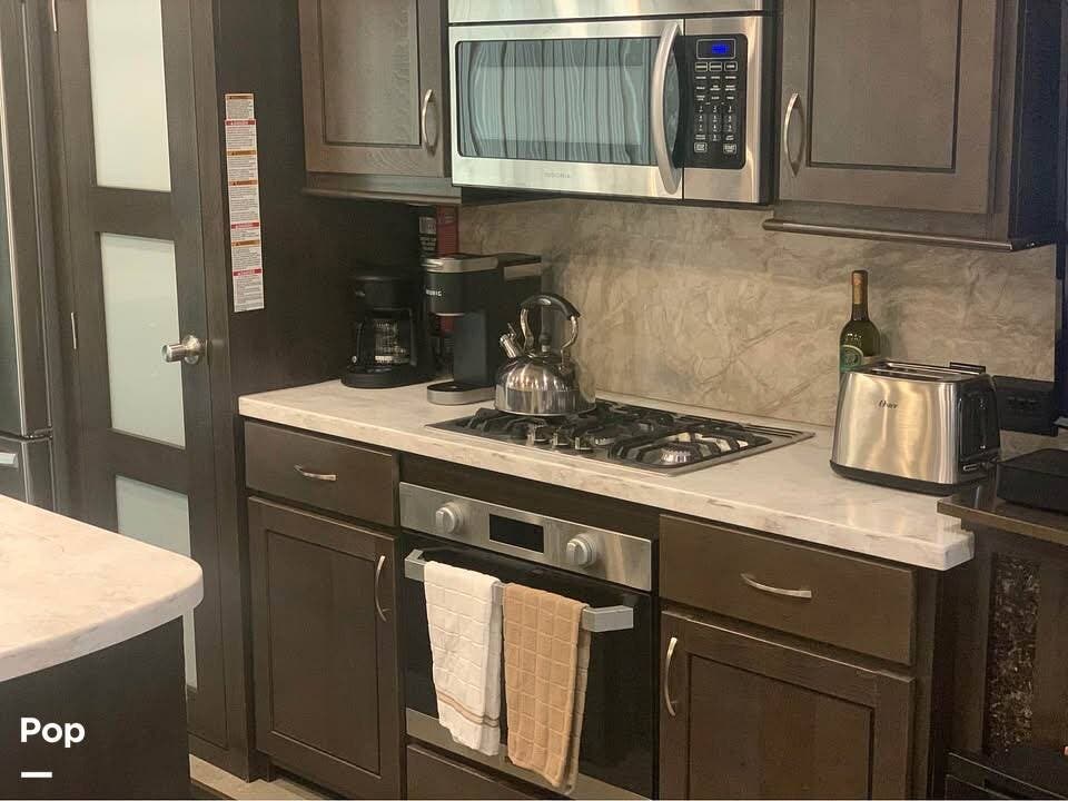 2020 Cedar Creek 40CCK by Forest River from Pop RVs in Fairfield, California