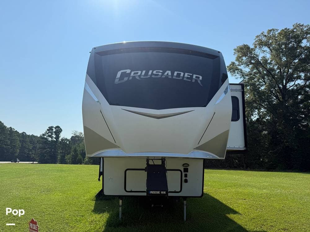 2022 Crusader Lite 335RLP by Prime Time from Pop RVs in Downsville, Louisiana