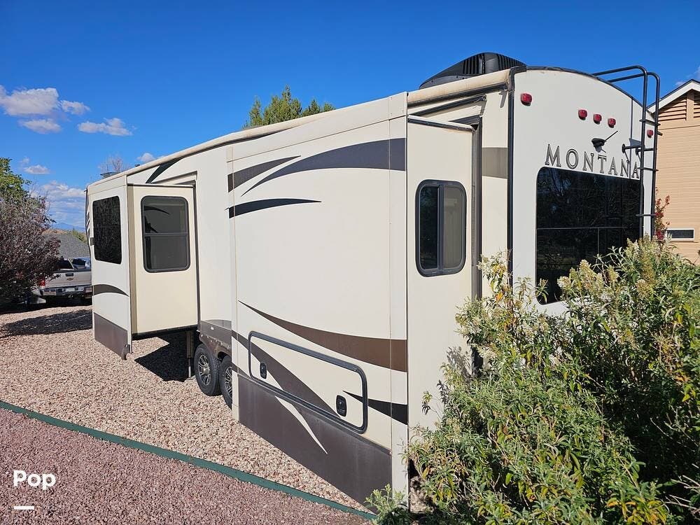 2017 Montana 3820FK by Keystone from Pop RVs in Chino Valley, Arizona