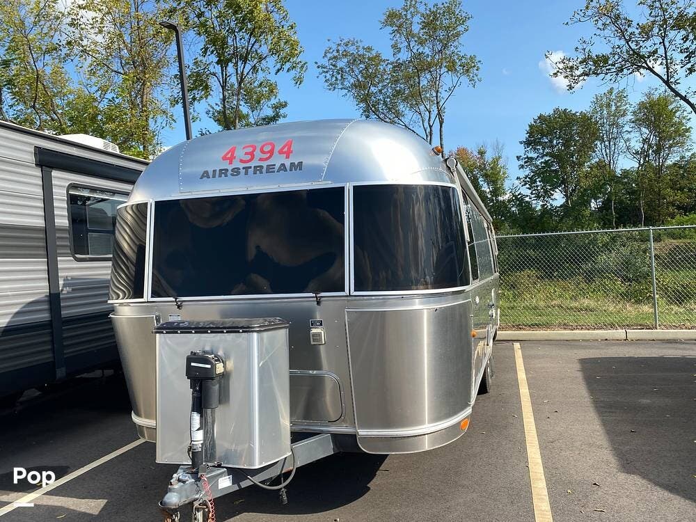 2014 Airstream International Serenity 27FB - Used Travel Trailer For Sale by Pop RVs in Freehold, New Jersey features Awning, Air Conditioning