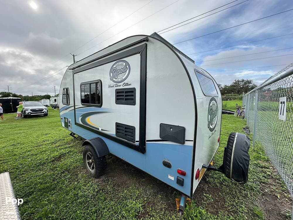2019 Forest River R-Pod 179 Hood River Edition - Used Travel Trailer For Sale by Pop RVs in Sarasota, Florida features Awning, Air Conditioning, Slideout, Leveling Jacks