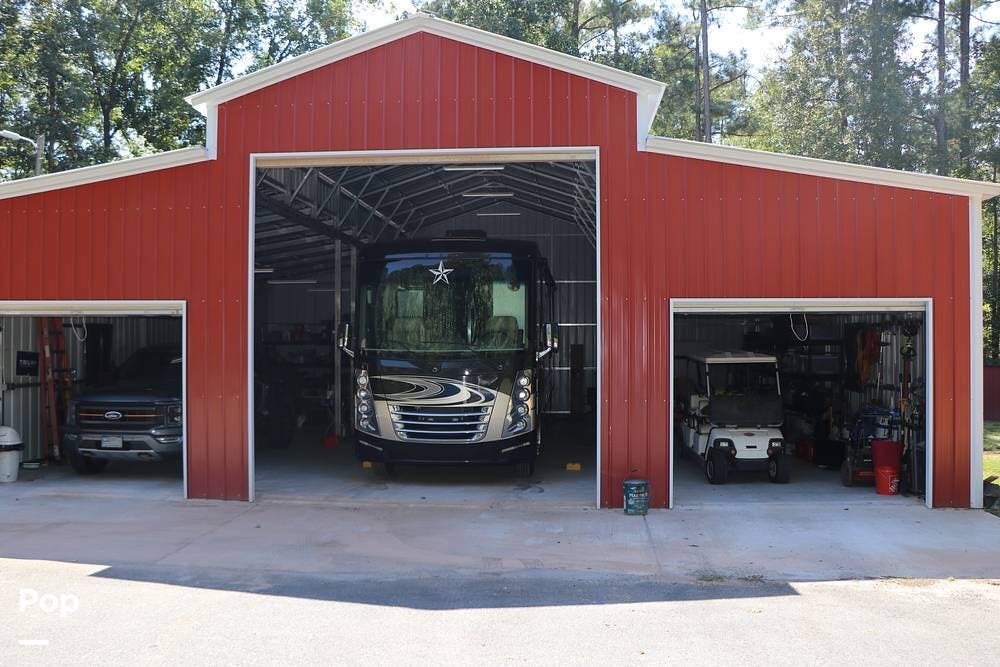 Used 2018 Thor Motor Coach Challenger 37FH available in Griffin, Georgia