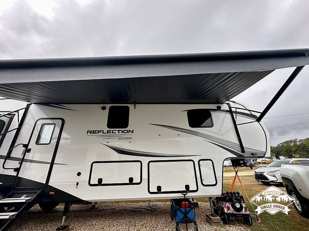 2023 Grand Design Reflection 367BHS - Used Fifth Wheel For Sale by Pop RVs in Shallotte, North Carolina features Slideout, Air Conditioning, Awning