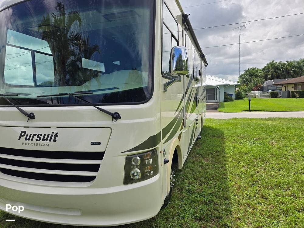 Used 2018 Coachmen Pursuit Precision 27DSP available in Lake Placid, Florida