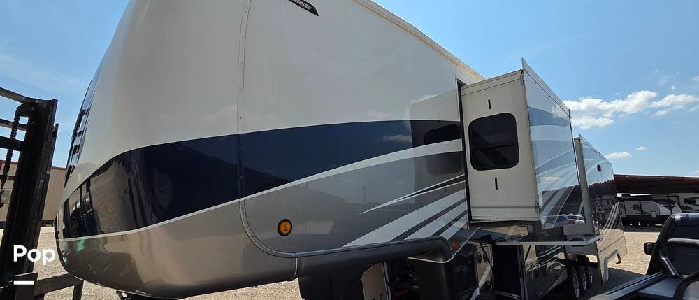 2021 Mobile Suites 44 Houston by DRV from Pop RVs in Midlothian, Texas