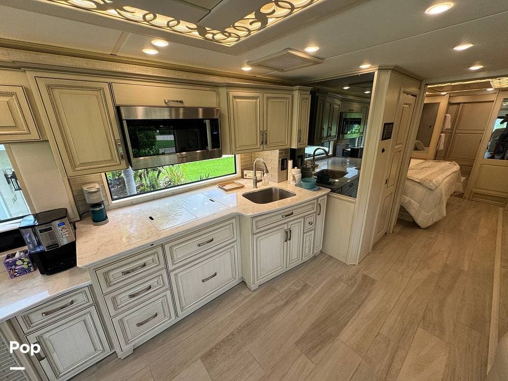 2024 Essex 4551 by Newmar from Pop RVs in Fort Myers, Florida