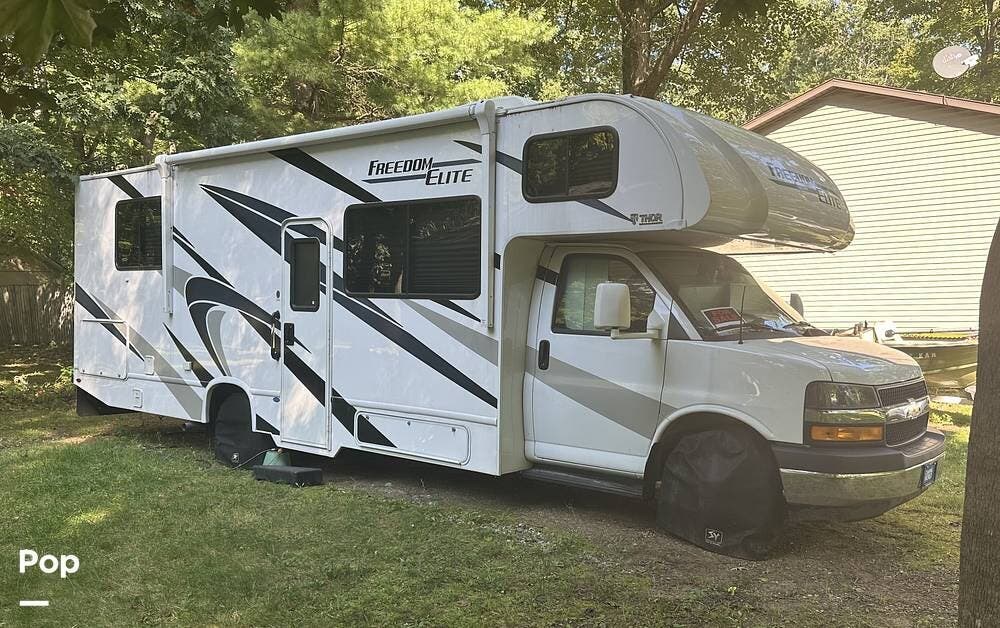 2024 Freedom Elite 28AE by Thor Motor Coach from Pop RVs in Interlochen, Michigan