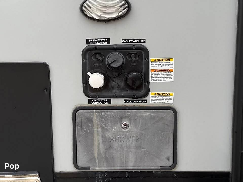 Used 2021 Cherokee Arctic Wolf 3990SUITE available in Burkesville, Kentucky