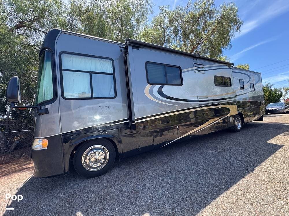 2007 Sun Voyager 8389 by Gulf Stream from Pop RVs in Fallbrook, California