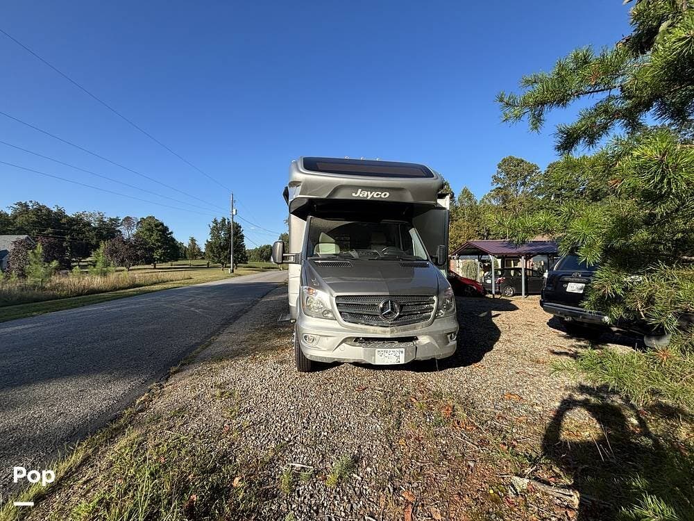 2018 Melbourne Prestige 24LP by Jayco from Pop RVs in Ridgeway, Virginia