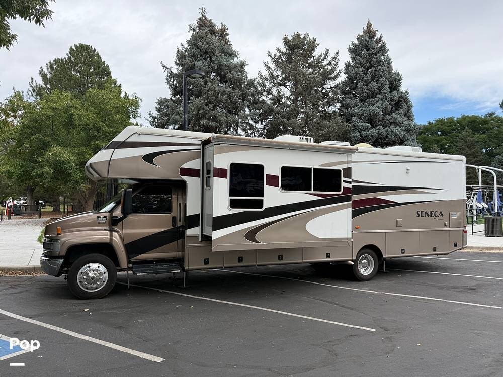 2005 Jayco Seneca HD 35GS - Used Super C For Sale by Pop RVs in Aurora, Colorado features Generator, Leveling Jacks, Slideout, Air Conditioning, Awning