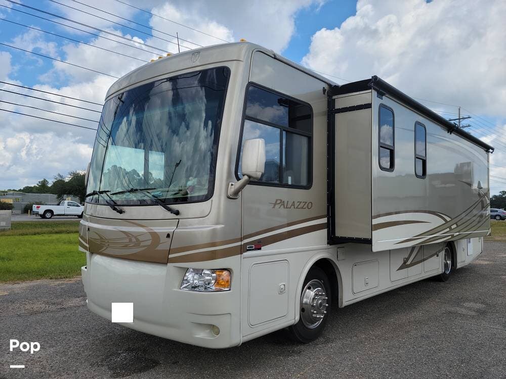 2013 Thor Motor Coach Palazzo 33.2 - Used Diesel Pusher For Sale by Pop RVs in Ocean Springs, Mississippi features Leveling Jacks, Awning, Slideout, Generator, Air Conditioning